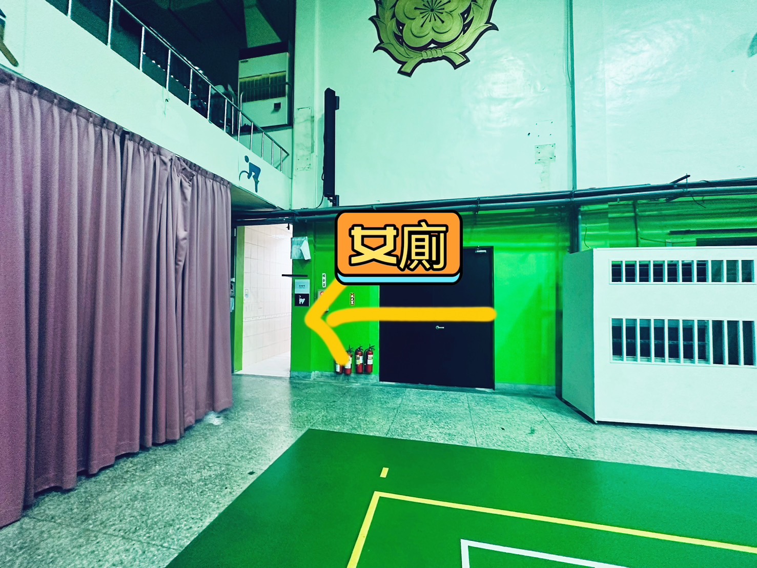 女廁在左邊